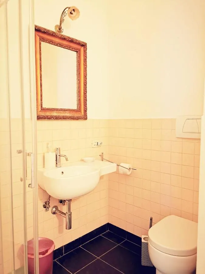 Bed and Breakfast Cinema House à Rome Couette-café