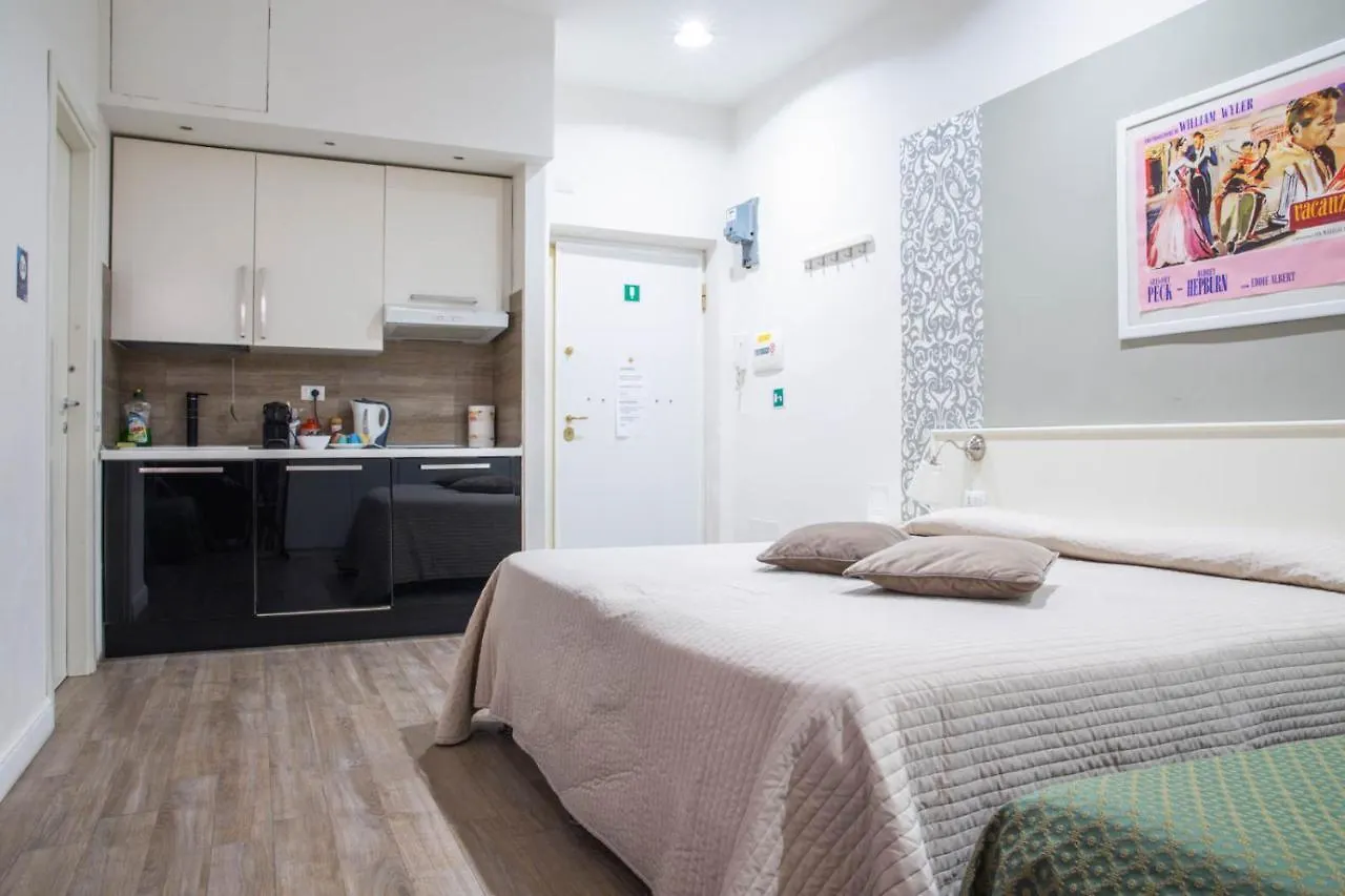 Bed and Breakfast Cinema House à Rome Couette-café