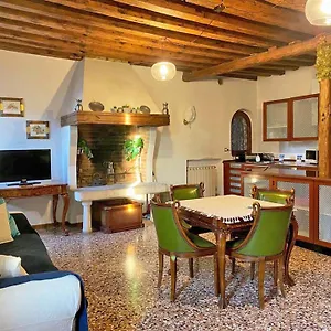 https://ca-nadia-apartment.hotelinveneto.com