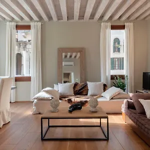 https://bridge-of-sighs-luxurious-apartment.hotelinveneto.com